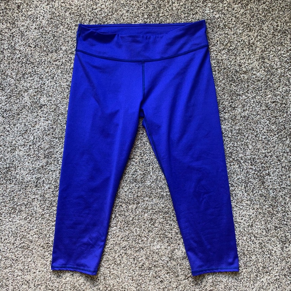 Fabletics Capri leggings